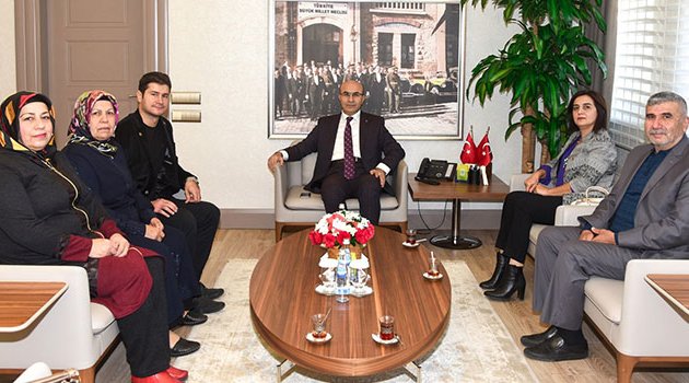 Vali Demirtaş: Şehit ailelerinin her zaman yanındayız