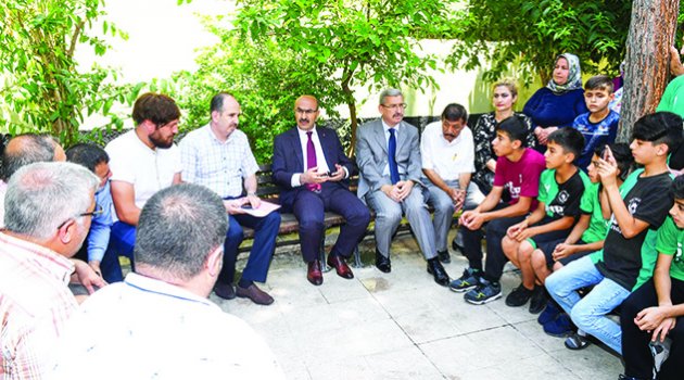 Vali Demirtaş sporcularla sohbet etti