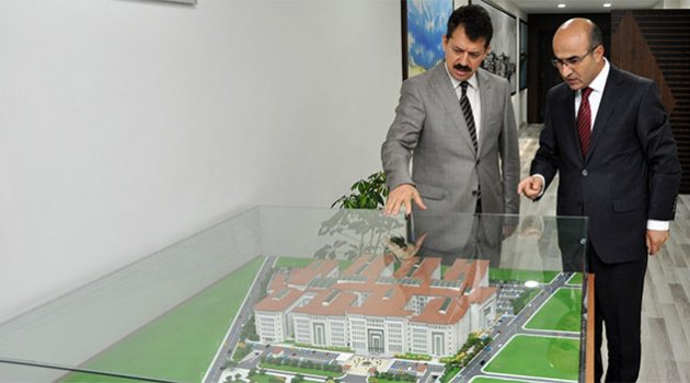 Vali Demirtaş’tan Adana Adliyesi’ne İade-i Ziyaret