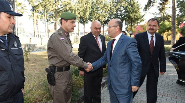 Vali Demirtaş’tan Karaisalı Kaymakamlığı’na ziyaret