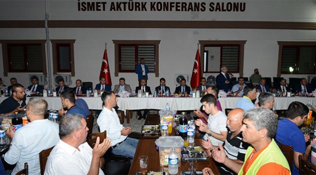 Vali ve Başsavcı Cezaevinde Hükümlülerle İftar Yaptı