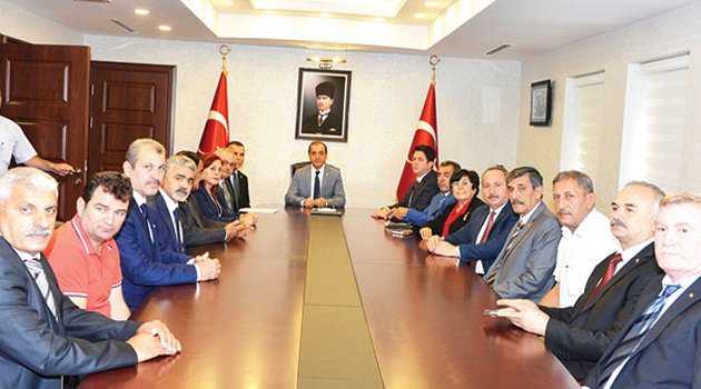 Vali Vekili Mustafa Aydın’a Muhtarlar Günü ziyareti