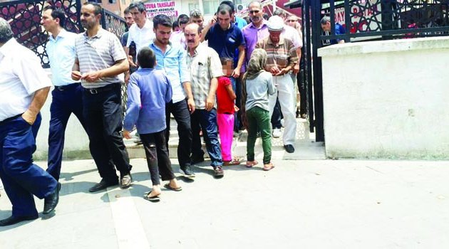 Valilik topluyor,  onlar usanmıyor YETER ARTIK!