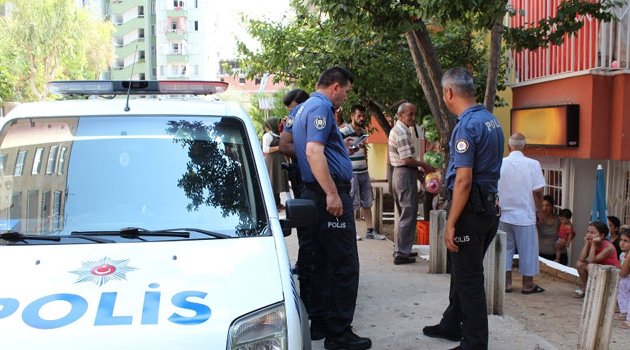 Veresiye vermeyen kadını bıçakladı