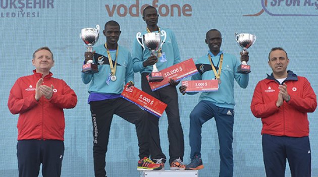 Vodafone İstanbul Yarı Maratonu'na Kenya damgası! | VİDEO