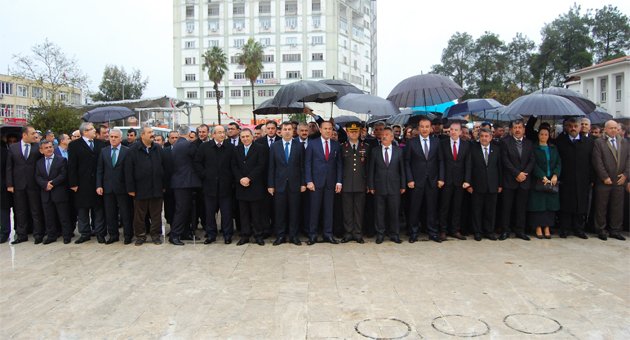 Yağmurda kurtuluş coşkusu