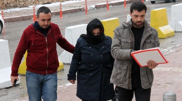 Yakalanması için ödül konulan dolandırıcı kadın yakalandı