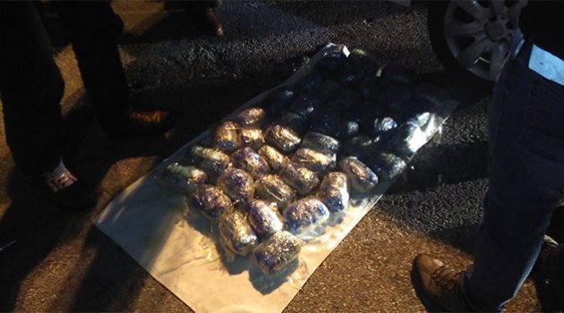 Yakıt deposundan 22 kilo eroin çıktı