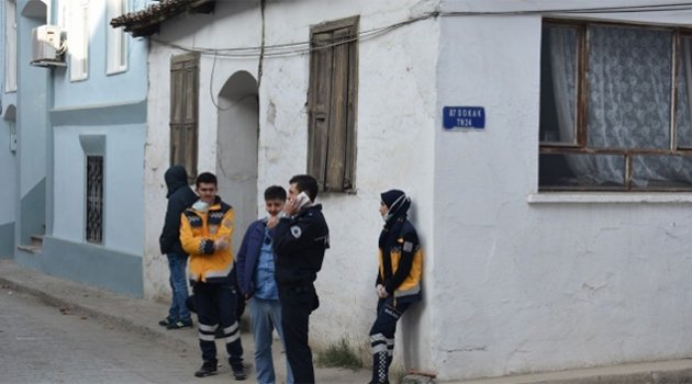Yalnız yaşayan adam evinde ölü bulundu