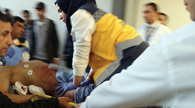 Yan bakma meselesi yüzünden bıçaklanan genç öldü