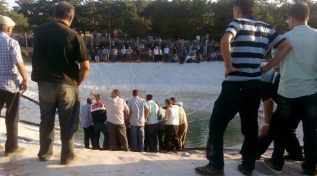 Yangın havuzunda 2 kişi boğuldu