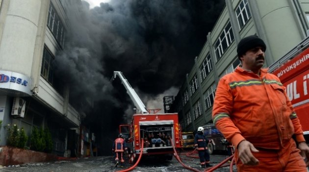 Yangına 71 araç müdahale etti