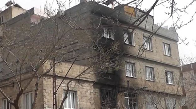 Yangında 3 ve 5 yaşlarındaki kardeşler öldü