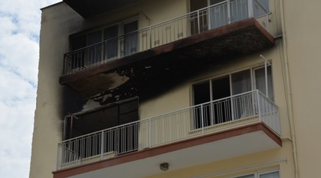 Yangında mahsur kalan öğretmen son anda kurtarıldı