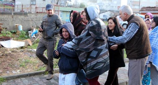 Yangından kurtulan çocuk "Tabletim yandı mı?" diyerek ağladı