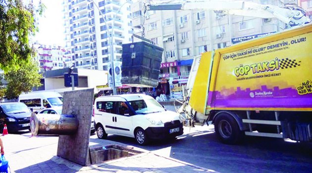 Yanlış park çöp toplamayı zorlaştırıyor