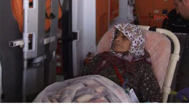 Yaralı Türk hacılar yurda getirildi