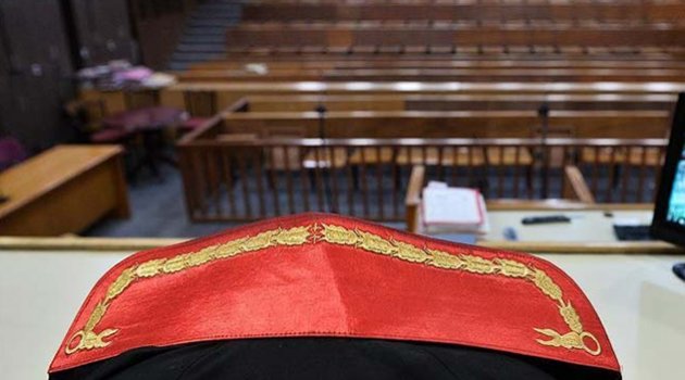 Yargıtay Ceza Genel Kurulu FETÖ sanığı eski 2 hakime verilen hapis cezalarını az buldu