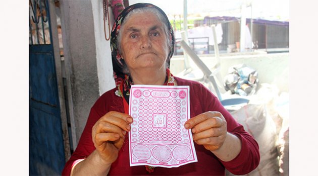 Yaşlı kadını ‘Hacca gideceksin’ diye kandırdılar
