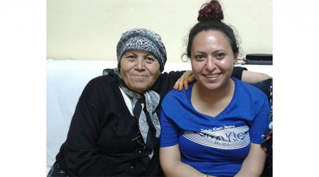Yaşlı kadının  balkonundan  parasını  çalıp kaçtılar
