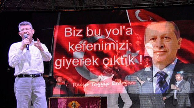 Yeni: “Darbeyi çağrıştıran yerlere şehitlerin adı verilecek