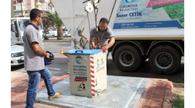 Yeraltı konteyneri geldi, koku gitti