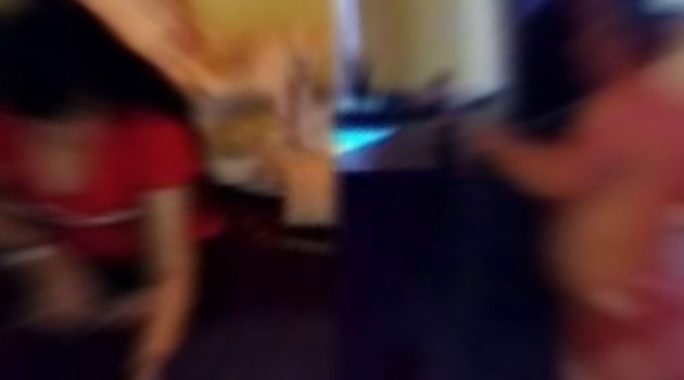 Yerel gazete sahibi ve iki çalışanı fuhuş suçlamasıyla tutuklandı