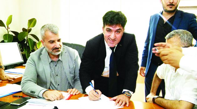 Yeşiltaş, dualarla milletvekili aday adaylığını açıkladı