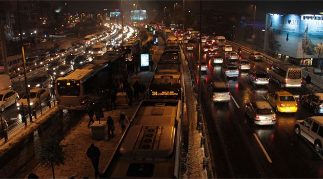 Yılbaşı akşamı bu yollara dikkat