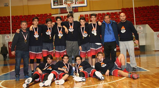 Yıldız Erkek Basketbolde Buhara Ortaokulu Adana birincisi