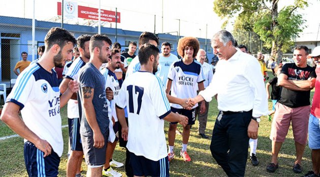 Yıldızlar Futbol Grubu sezon açılışını yaptı