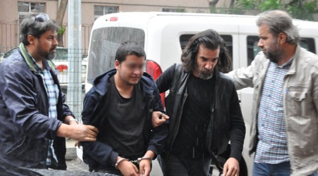 Yılın hekimine bıçaklı saldırı