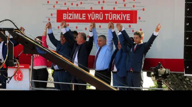 Yılmaz: "Adanalılar yüreğiyle geldi, muhteşem tabloyu oluşturdu"