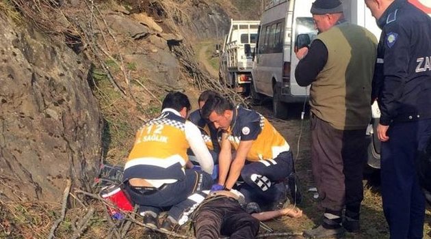 Yol kenarında ceset bulundu