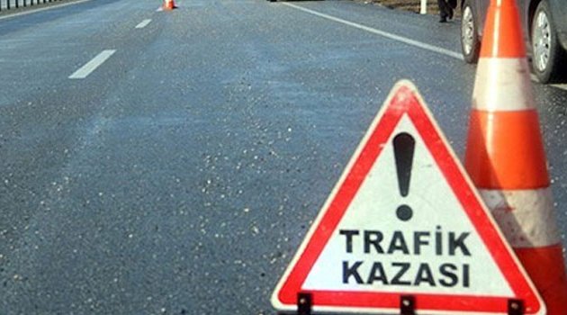 Yolcu otobüsü TIR'la çarpıştı! Ölü ve yaralılar var