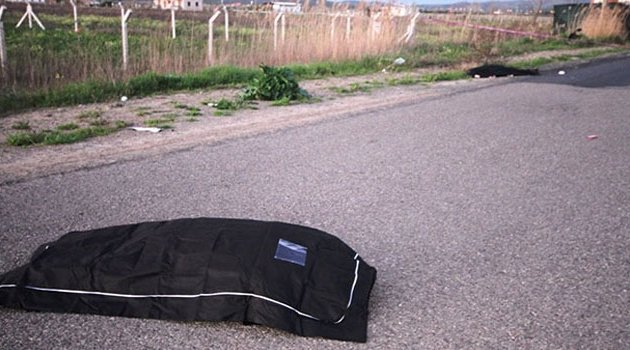 Yoldan çıkan otomobil iki kadınının canını aldı