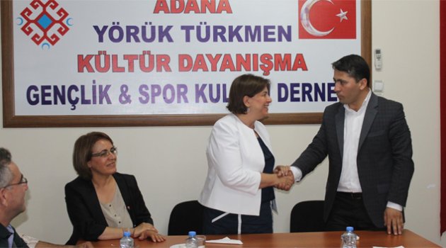Yörük Türkmenler, CHP’li Türkmen’i onursal başkan seçti