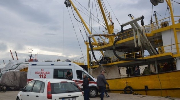 Yük gemisinde patlama! 1 ölü 1 yaralı