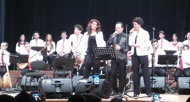 Yüreğir Gençlik Merkezi Türk Halk Müziği Grubu ilk konserini verdi