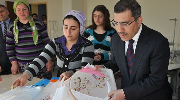 Yüreğir Kültür Evleri meslek sahibi yapıyor
