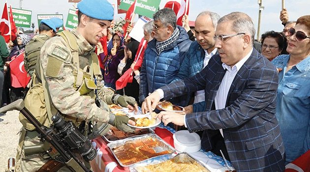 Yüreğir'den askere destek ziyareti