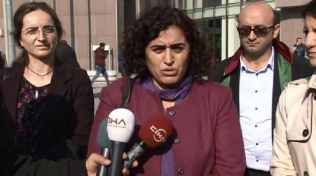 Yurt dışına çıkışı yasaklandı