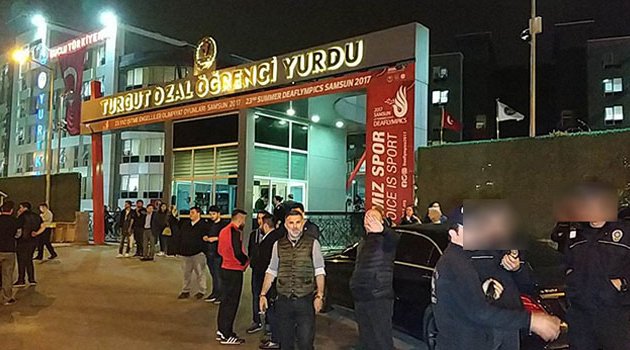 Yurt önünde silahlı saldırı! 1 ölü 4 yaralı