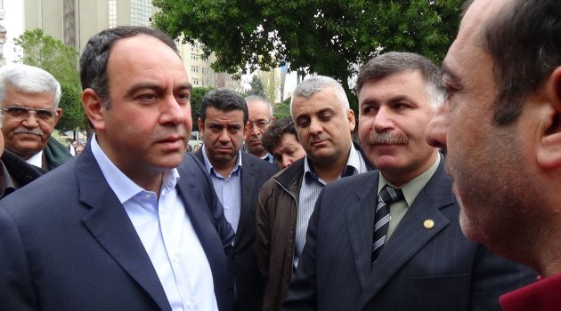 Yürüyüşe izin vermeyen polisten CHP’li vekile “Yasal düzenleme yapın” önerisi