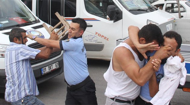 Zabıta ile seyyarın sopalı, satırlı, sandalyeli kavgası