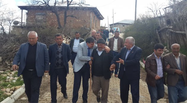 Zenbilci, Tufanbeyli’de oy istedi