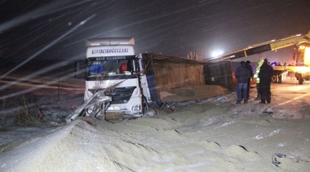 Zincirleme trafik kazası! 1 ölü 18 yaralı