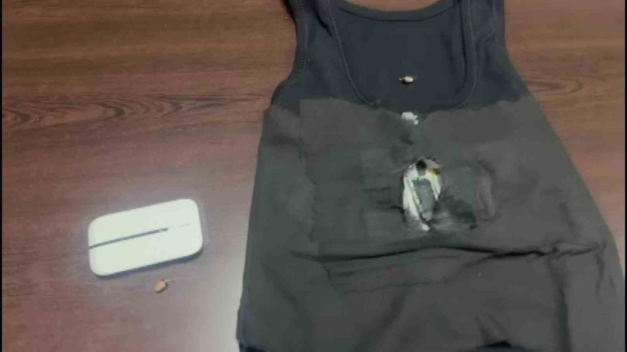 Adana’da Ehliyet Sınavında Tişörte ve Kemere Yapılan Kopya
