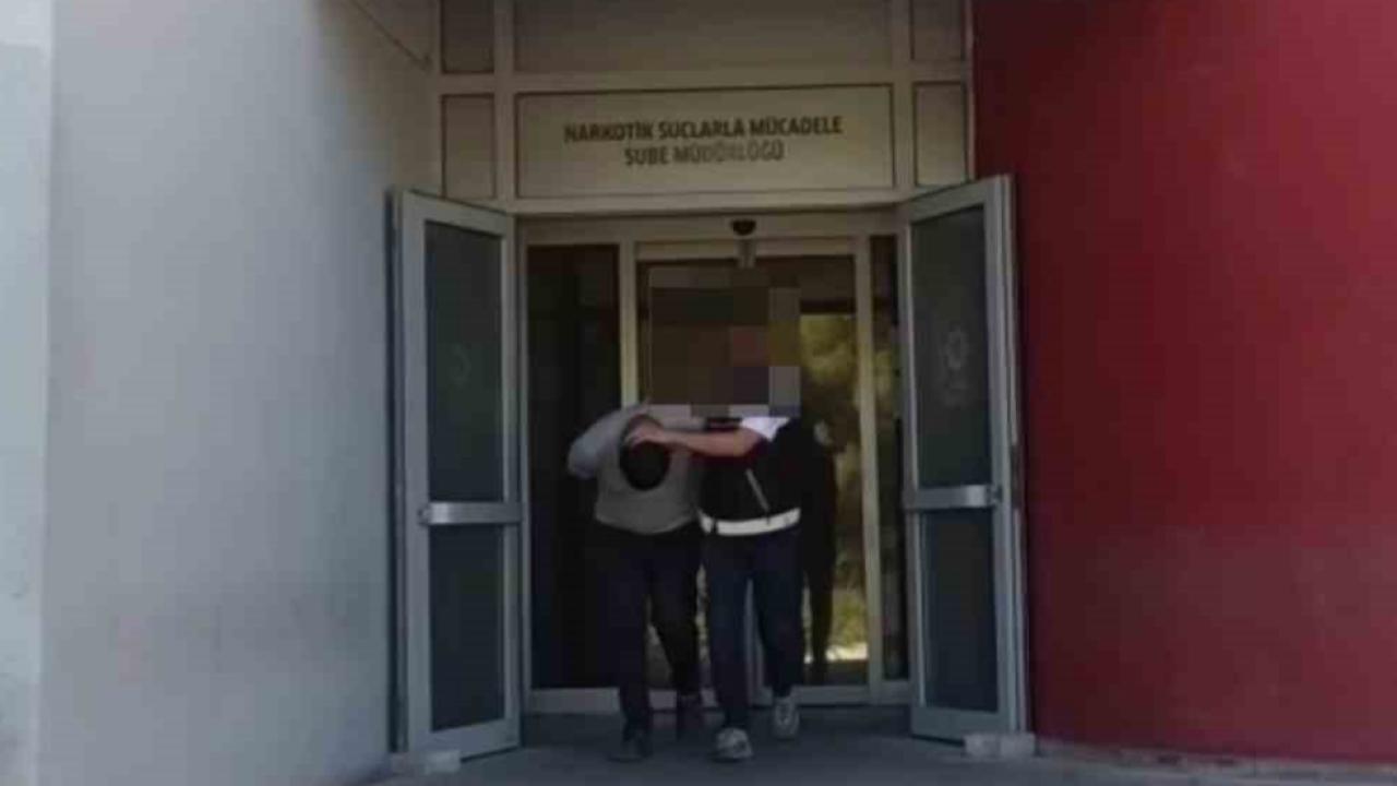 Adana'da Uyuşturucu Operasyonu:22 Firari Yakalandı