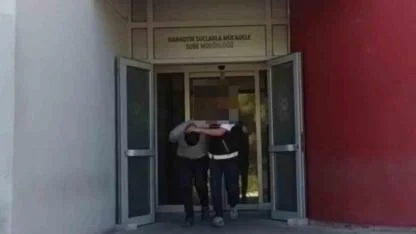 Adana'da Uyuşturucu Operasyonu:22 Firari Yakalandı